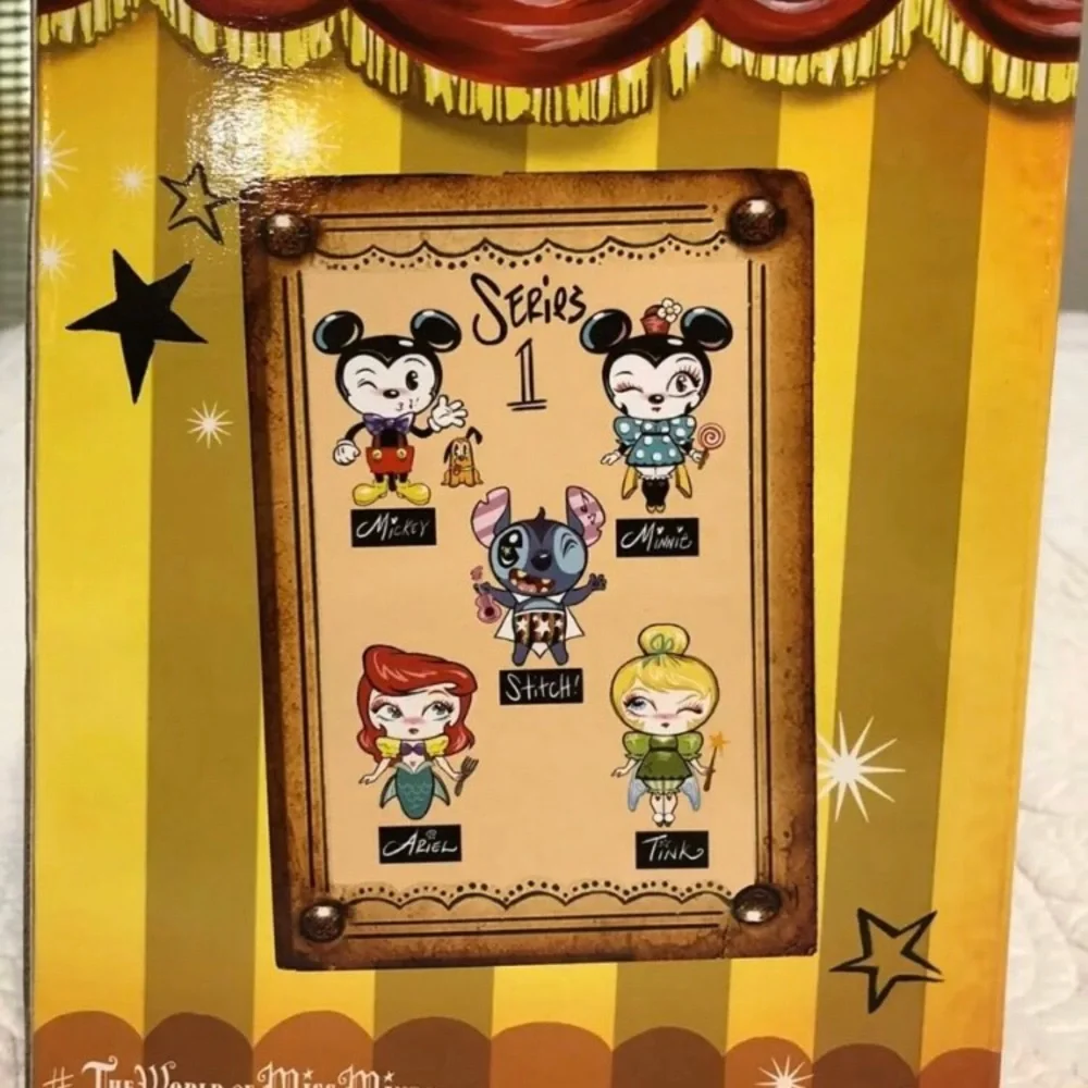 Disney Showcase x The World of Miss Mindy Stitch Vinyl New - Picture 2 of 2